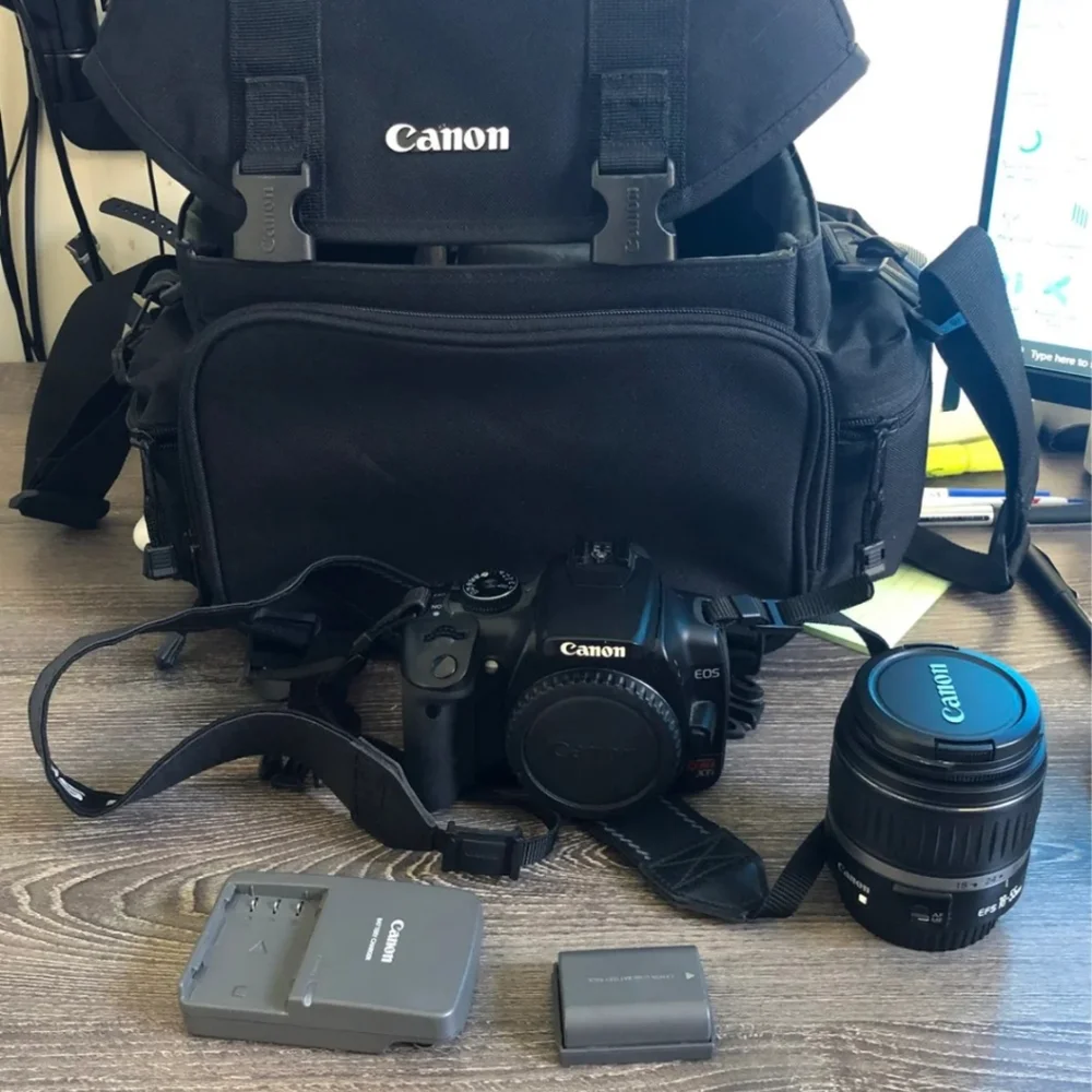 Canon Rebel XTI (Canon DS126151)